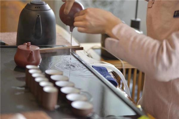 茶业发展连锁化趋势开云体育 开云平台下和祥茶业做了什么?(图7) 茶业发展连锁化趋势开云体育 开云平台下和祥茶业做了什么?(图7)