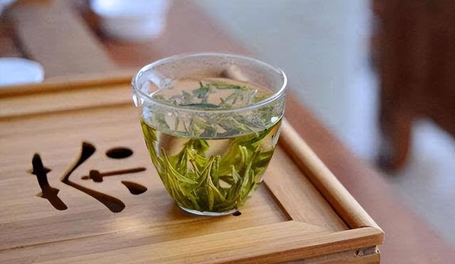 茶叶挑选指南:认准这“3个特征”让你买到开云体育 开云官网100%零添加天然佳茗(图5) 茶叶挑选指南:认准这“3个特征”让你买到开云体育 开云官网100%零添加天然佳茗(图5)