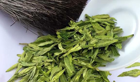 开云体育 开云官网都是茶叶入冬喝红茶、绿茶有啥区别?行家:区别很大弄懂再喝(图14) 开云体育 开云官网都是茶叶入冬喝红茶、绿茶有啥区别?行家:区别很大弄懂再喝(图14)