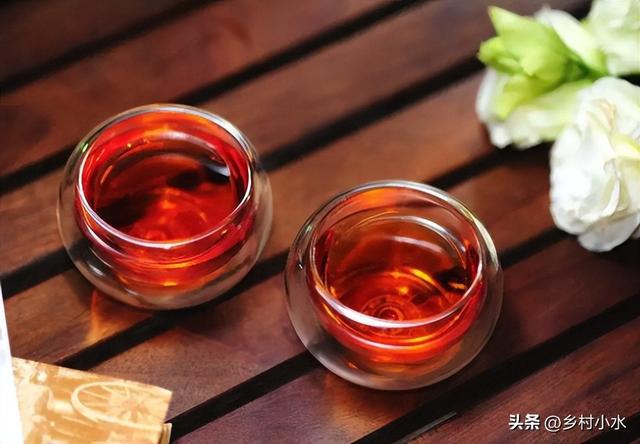 开云APP 开云体育同样都是茶绿茶和红茶到底有啥区别?行家:区别很大建议了解(图3) 开云APP 开云体育同样都是茶绿茶和红茶到底有啥区别?行家:区别很大建议了解(图3)