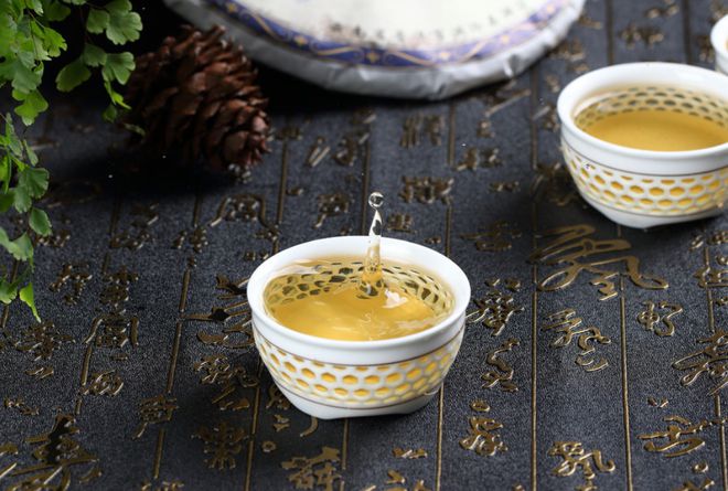 开云APP 开云体育冰箱不是所有茶叶的“避风港”4种茶叶这样存留香还不变味(图2) 开云APP 开云体育冰箱不是所有茶叶的“避风港”4种茶叶这样存留香还不变味(图2)