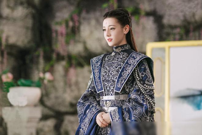 开云体育 开云官网《三生三世枕上书》青狐咽龙丸青瓷女王好飒白龙王配茶叶蛋(图3) 开云体育 开云官网《三生三世枕上书》青狐咽龙丸青瓷女王好飒白龙王配茶叶蛋(图3)