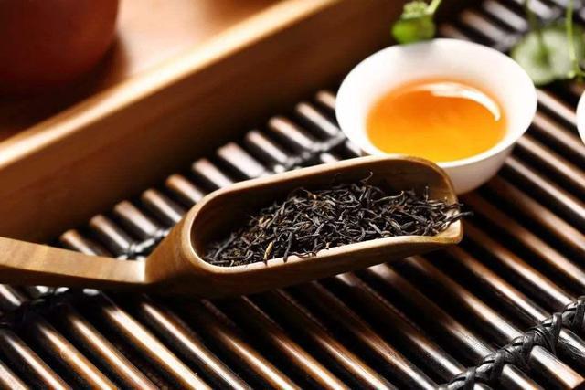 开云体育 开云平台为什么你泡的红茶不香可能是忽略了这5个细节别不当回事(图7) 开云体育 开云平台为什么你泡的红茶不香可能是忽略了这5个细节别不当回事(图7)