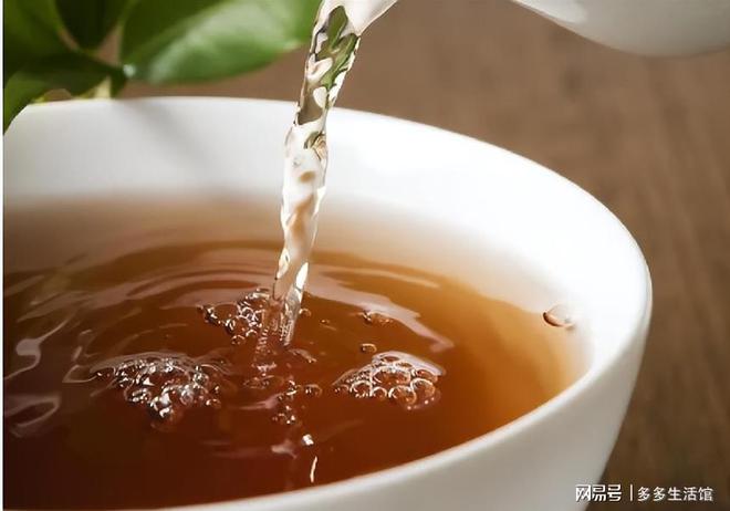 开云 开云体育茶叶要怎么泡才好喝?行家:学会这3个技巧茶汤醇香甘甜不苦涩(图5) 开云 开云体育茶叶要怎么泡才好喝?行家:学会这3个技巧茶汤醇香甘甜不苦涩(图5)