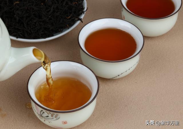 开云 开云体育APP江苏喝茶“怪象”行家不太待见碧螺春却偏爱这3款“廉价茶”(图9) 开云 开云体育APP江苏喝茶“怪象”行家不太待见碧螺春却偏爱这3款“廉价茶”(图9)