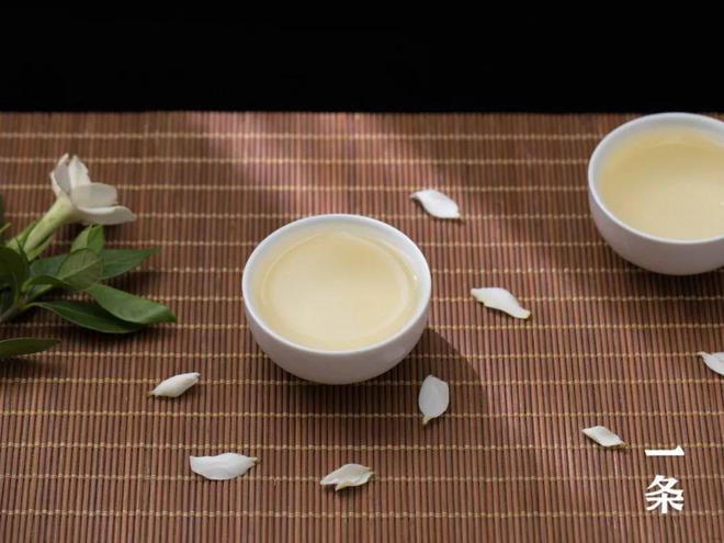 市面难得一见的栀开云体育 开云官网子乌龙茶手工古法窨制有花香、奶香、蜜香……(图8) 市面难得一见的栀开云体育 开云官网子乌龙茶手工古法窨制有花香、奶香、蜜香……(图8)