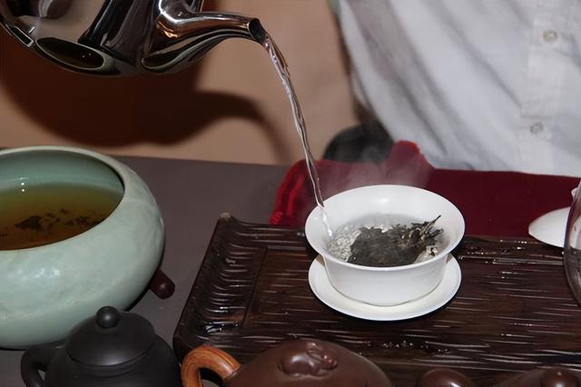 开云 开云体育茶叶出味要靠沸水?想要泡出甘醇好茶这3大原则才是应遵循的(图5) 开云 开云体育茶叶出味要靠沸水?想要泡出甘醇好茶这3大原则才是应遵循的(图5)