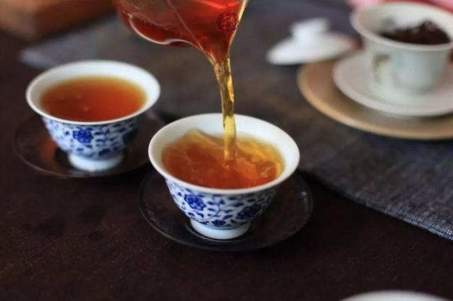开云体育 开云官网颠覆三观!茶叶造假竟这么猖狂原来这3类是“添加茶”别喝了(图3) 开云体育 开云官网颠覆三观!茶叶造假竟这么猖狂原来这3类是“添加茶”别喝了(图3)