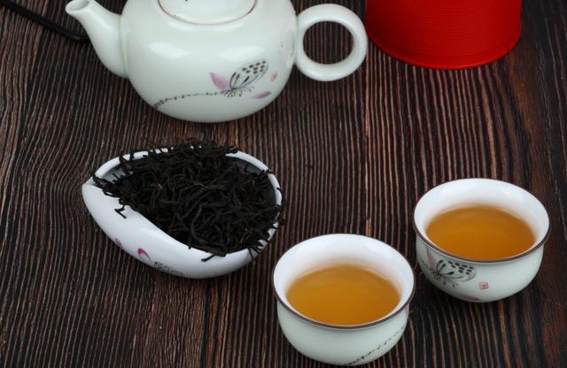 开云体育 开云官网颠覆三观!茶叶造假竟这么猖狂原来这3类是“添加茶”别喝了(图10) 开云体育 开云官网颠覆三观!茶叶造假竟这么猖狂原来这3类是“添加茶”别喝了(图10)