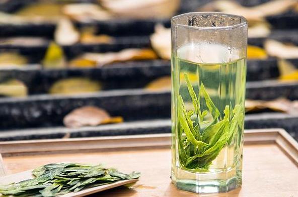隔夜茶就是“毒水”?实际情况真的是这样吗?听听行家是怎开云 开云体育APP么说的(图5) 隔夜茶就是“毒水”?实际情况真的是这样吗?听听行家是怎开云 开云体育APP么说的(图5)