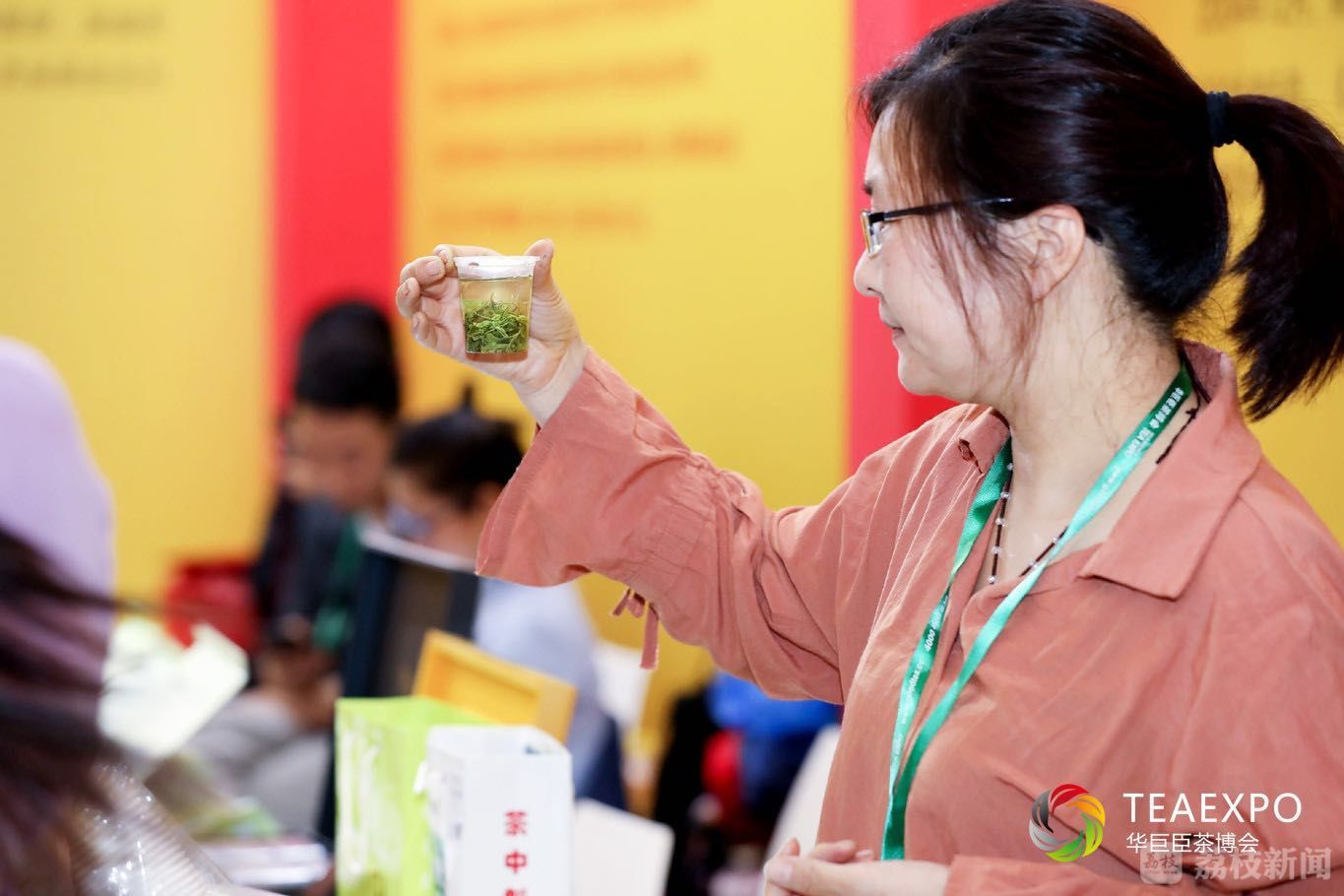 开云 开云体育2万种茶叶亮相第四届中国(南京)国际茶博会(图12) 开云 开云体育2万种茶叶亮相第四届中国(南京)国际茶博会(图12)