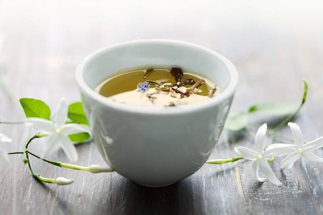 喝茶开云 开云体育能养生!研究发现:常喝茶或可改善血脂一周要喝几次才好?(图2) 喝茶开云 开云体育能养生!研究发现:常喝茶或可改善血脂一周要喝几次才好?(图2)
