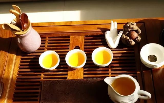 开云体育 开云官网茶能解酒是真的吗?喝完酒到底能不能喝茶?一起听听行家怎么说(图5) 开云体育 开云官网茶能解酒是真的吗?喝完酒到底能不能喝茶?一起听听行家怎么说(图5)