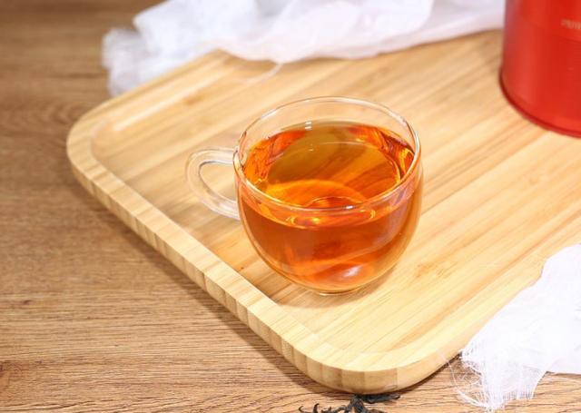 开云 开云体育茶叶造假很猖狂!这3类竟是“假茶”别喝了家里有的快扔了吧(图10) 开云 开云体育茶叶造假很猖狂!这3类竟是“假茶”别喝了家里有的快扔了吧(图10)