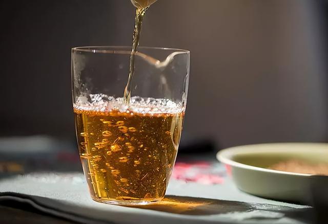 开云 开云体育平台茶叶怎么泡才好喝?泡茶顺序很重要记住3点茶汤香醇又甘甜(图3) 开云 开云体育平台茶叶怎么泡才好喝?泡茶顺序很重要记住3点茶汤香醇又甘甜(图3)