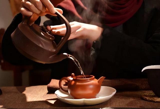 开云 开云体育平台茶叶怎么泡才好喝?泡茶顺序很重要记住3点茶汤香醇又甘甜(图4) 开云 开云体育平台茶叶怎么泡才好喝?泡茶顺序很重要记住3点茶汤香醇又甘甜(图4)