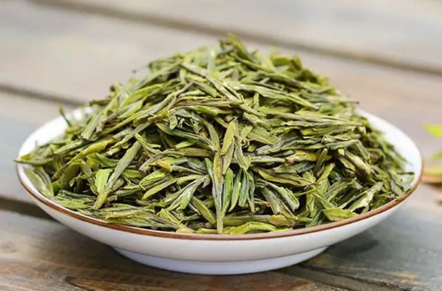 茶叶小白如何选茶?5招教你辨别茶叶好坏!简单粗暴但是很有效!开云体育 开云官网(图2) 茶叶小白如何选茶?5招教你辨别茶叶好坏!简单粗暴但是很有效!开云体育 开云官网(图2)