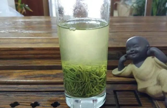 茶叶小白如何选茶?5招教你辨别茶叶好坏!简单粗暴但是很有效!开云体育 开云官网(图3) 茶叶小白如何选茶?5招教你辨别茶叶好坏!简单粗暴但是很有效!开云体育 开云官网(图3)