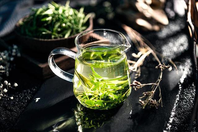 开云体育 开云平台别什么茶叶都用紫砂壶泡!这3种茶叶并不适合紫砂壶大伙知道吗(图5) 开云体育 开云平台别什么茶叶都用紫砂壶泡!这3种茶叶并不适合紫砂壶大伙知道吗(图5)