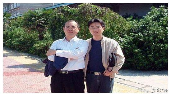 开云 开云体育APP同学聚会老板:你去车上把茶叶拿来回来听到工资我扭头想走(图5) 开云 开云体育APP同学聚会老板:你去车上把茶叶拿来回来听到工资我扭头想走(图5)