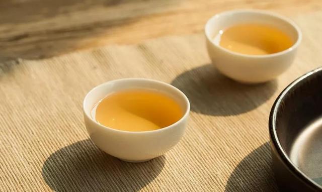 开云 开云体育平台如何分辨茶叶的优劣?里面大有乾坤老茶客教你轻松拿下天然好茶(图6) 开云 开云体育平台如何分辨茶叶的优劣?里面大有乾坤老茶客教你轻松拿下天然好茶(图6)