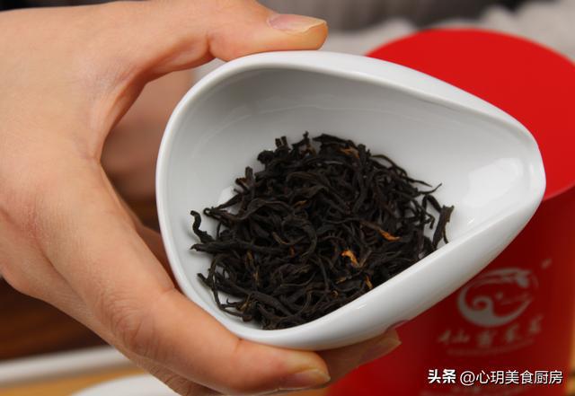 开云 开云体育平台茶叶竟有保质期?各类茶的保质期分别是多久?建议大家搞清楚(图8) 开云 开云体育平台茶叶竟有保质期?各类茶的保质期分别是多久?建议大家搞清楚(图8)