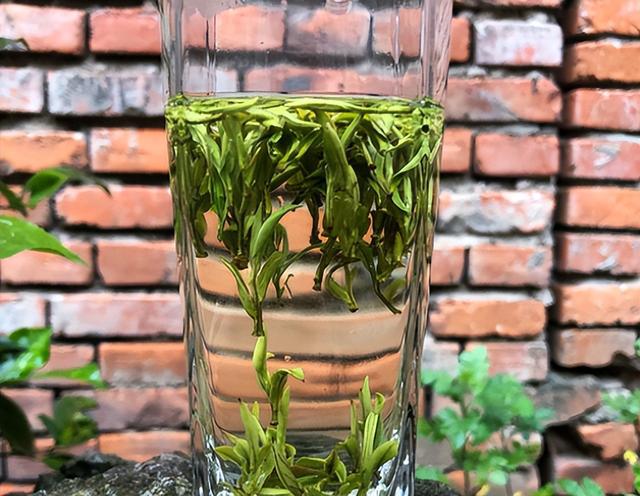 开云 开云体育平台路边上“散称”的茶能放心喝吗?行家:白送都不能要费钱伤身(图11) 开云 开云体育平台路边上“散称”的茶能放心喝吗?行家:白送都不能要费钱伤身(图11)