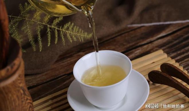 开云 开云体育APP茶叶价格高、低有啥区别?行家:区别不大有3个特点就是好茶(图2) 开云 开云体育APP茶叶价格高、低有啥区别?行家:区别不大有3个特点就是好茶(图2)