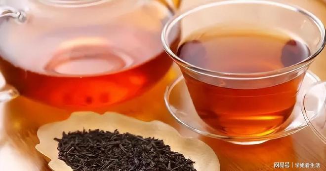 都是茶叶红茶、绿茶开云体育 开云官网可不一样冬天喝茶温和红茶才是第一选择(图2) 都是茶叶红茶、绿茶开云体育 开云官网可不一样冬天喝茶温和红茶才是第一选择(图2)