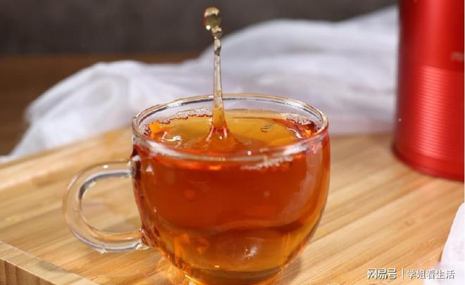 都是茶叶红茶、绿茶开云体育 开云官网可不一样冬天喝茶温和红茶才是第一选择(图9) 都是茶叶红茶、绿茶开云体育 开云官网可不一样冬天喝茶温和红茶才是第一选择(图9)