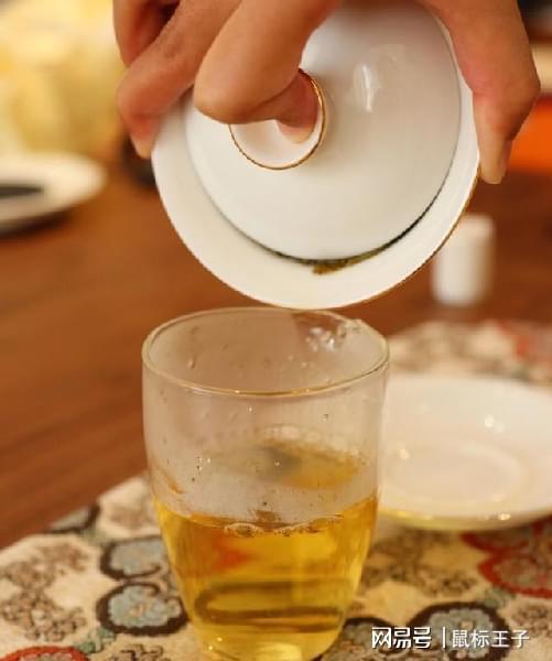 过开云 开云体育APP期茶叶原来还有这些妙用真是长见识了快看看(图15) 过开云 开云体育APP期茶叶原来还有这些妙用真是长见识了快看看(图15)
