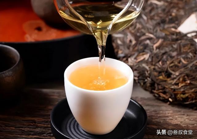 泡茶用“沸水”还是“温水”更好喝?老茶客:要视茶叶特性而开云体育 开云官网定(图5) 泡茶用“沸水”还是“温水”更好喝?老茶客:要视茶叶特性而开云体育 开云官网定(图5)