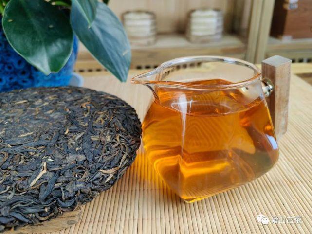 为什开云 开云体育官网么说普洱茶“发酵”是普洱茶的独特魅力【诸山古茶】(图5) 为什开云 开云体育官网么说普洱茶“发酵”是普洱茶的独特魅力【诸山古茶】(图5)