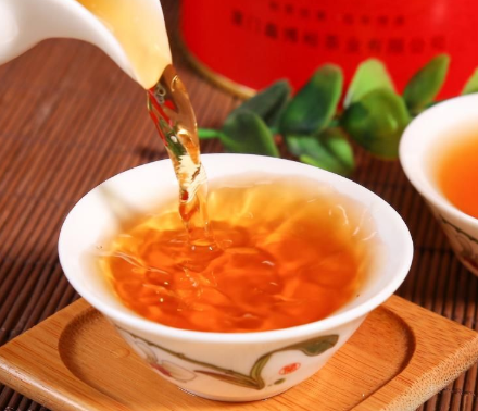 开云 开云体育平台茶叶的功效与作用教你正确喝茶(图2) 开云 开云体育平台茶叶的功效与作用教你正确喝茶(图2)