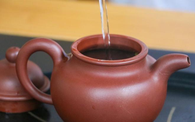 茶叶市场的残酷真相:茶玩的是圈子!出了圈子不过一开云体育 开云官网堆叶子(图13) 茶叶市场的残酷真相:茶玩的是圈子!出了圈子不过一开云体育 开云官网堆叶子(图13)