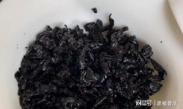开云体育 kaiyun.com 官网入口茶叶渣、中药渣不适合养花?甭急着否认有套路!(图1) 开云体育 kaiyun.com 官网入口茶叶渣、中药渣不适合养花?甭急着否认有套路!(图1)