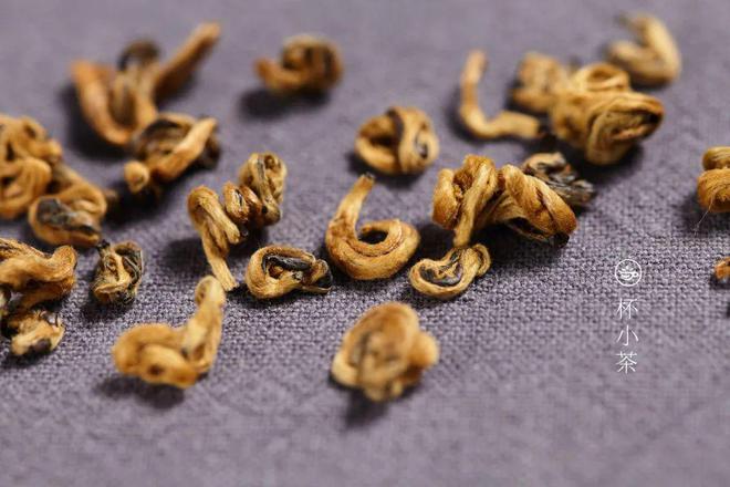 看图开云 开云体育官网猜茶你能认出几个?(图3) 看图开云 开云体育官网猜茶你能认出几个?(图3)