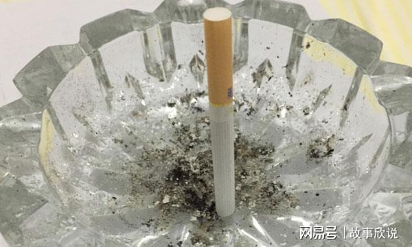 开云 开云体育平台抽用茶叶做成的香烟对身体健康没有影响?茶烟能帮助戒烟?(图2) 开云 开云体育平台抽用茶叶做成的香烟对身体健康没有影响?茶烟能帮助戒烟?(图2)