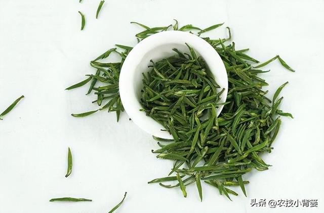 开云 开云体育应季喝茶很重要不能乱喝若不差钱可以多喝这3款早知受益多(图13) 开云 开云体育应季喝茶很重要不能乱喝若不差钱可以多喝这3款早知受益多(图13)