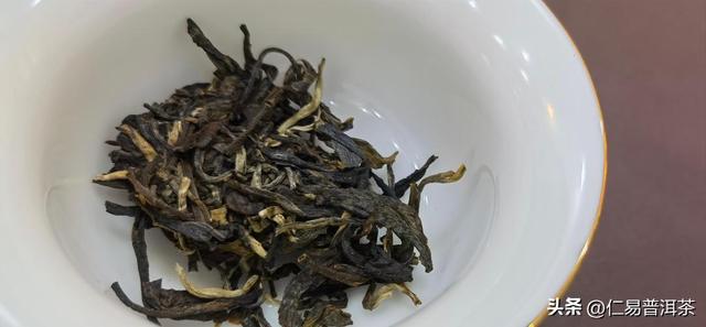 普洱茶的致命缺陷:揭开“藏新茶喝熟茶品老茶”的绝对性偏差Kaiyun 开云(图3) 普洱茶的致命缺陷:揭开“藏新茶喝熟茶品老茶”的绝对性偏差Kaiyun 开云(图3)