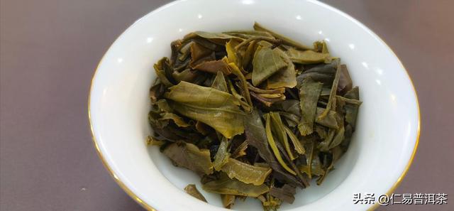 普洱茶的致命缺陷:揭开“藏新茶喝熟茶品老茶”的绝对性偏差Kaiyun 开云(图5) 普洱茶的致命缺陷:揭开“藏新茶喝熟茶品老茶”的绝对性偏差Kaiyun 开云(图5)