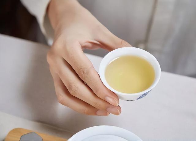 开云体育 开云官网年纪大了要忌茶吗?(图3) 开云体育 开云官网年纪大了要忌茶吗?(图3)