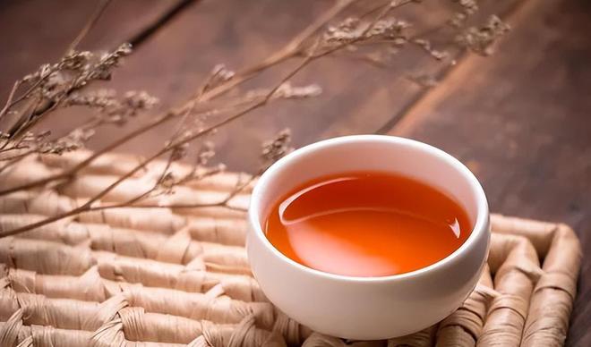 催婚、问收入面对春节囧境给亲朋泡杯什么茶能轻易开云 开云体育APP化解?(图2) 催婚、问收入面对春节囧境给亲朋泡杯什么茶能轻易开云 开云体育APP化解?(图2)