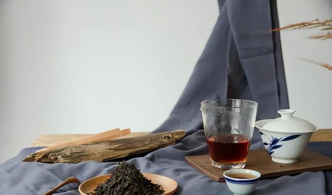 催婚、问收入面对春节囧境给亲朋泡杯什么茶能轻易开云 开云体育APP化解?(图3) 催婚、问收入面对春节囧境给亲朋泡杯什么茶能轻易开云 开云体育APP化解?(图3)
