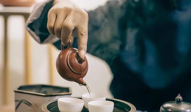 催婚、问收入面对春节囧境给亲朋泡杯什么茶能轻易开云 开云体育APP化解?(图5) 催婚、问收入面对春节囧境给亲朋泡杯什么茶能轻易开云 开云体育APP化解?(图5)