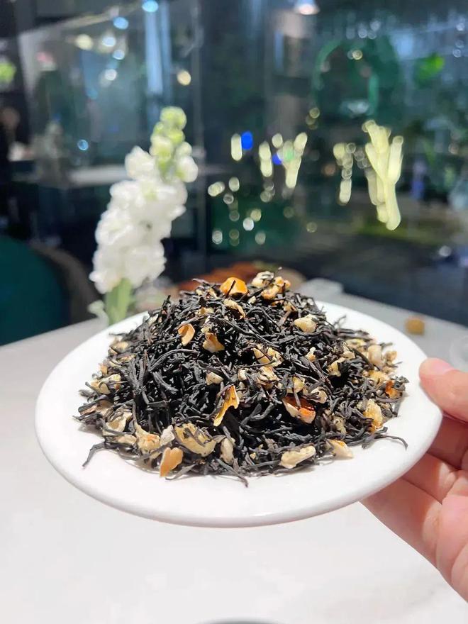 开云体育 kaiyun.com 官网入口128元到手【一路连升高端茶礼】整整300g四层礼盒茶叶茶具一应俱有有档次又有内涵!四款茶礼任选送礼再合适不过了(图3) 开云体育 kaiyun.com 官网入口128元到手【一路连升高端茶礼】整整300g四层礼盒茶叶茶具一应俱有有档次又有内涵!四款茶礼任选送礼再合适不过了(图3)