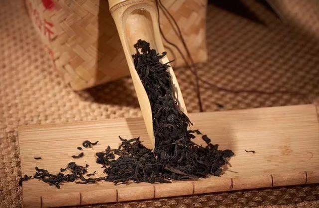 开云 开云体育官网茶叶过期后还能不能喝?可能很多人都想错了建议了解一下(图3) 开云 开云体育官网茶叶过期后还能不能喝?可能很多人都想错了建议了解一下(图3)