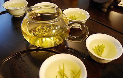 开云 开云体育官网茶叶过期后还能不能喝?可能很多人都想错了建议了解一下(图5) 开云 开云体育官网茶叶过期后还能不能喝?可能很多人都想错了建议了解一下(图5)