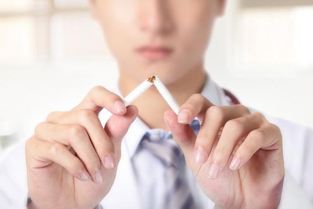 开云 开云体育很多老烟民改抽“茶烟”了用茶叶做烟比香烟更健康吗?真相来了(图8) 开云 开云体育很多老烟民改抽“茶烟”了用茶叶做烟比香烟更健康吗?真相来了(图8)