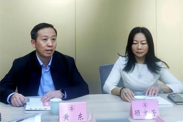贵州省正安县政府招商引资考察团到访广州茶业协会Kaiyun 开云(图2) 贵州省正安县政府招商引资考察团到访广州茶业协会Kaiyun 开云(图2)